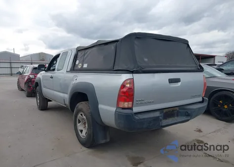 2008 Toyota Tacoma Prerunner z USA, uszkodzony, nr VIN 5TETX62N08Z573576